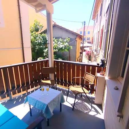 Phoenix Square Nyaraló *